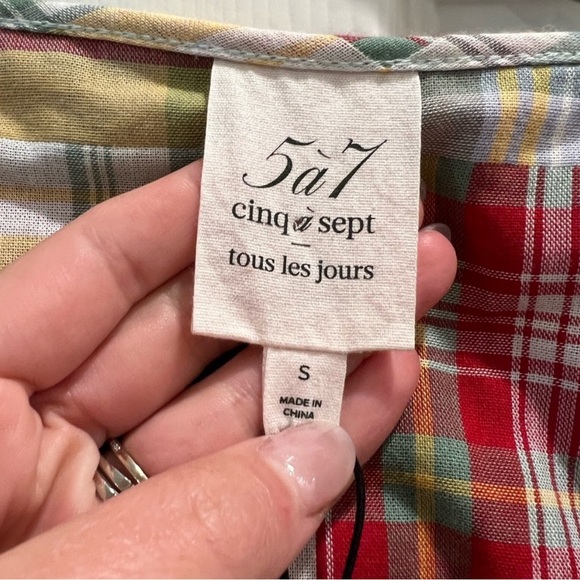 Cinq à Sept - Triss Quilted Organic Cotton Wrap Jacket in Meadow Multi - Picture 4 of 5